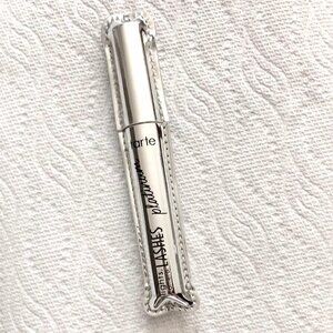 Tarte Lights, Camera, Lashes 4-in-1 Volumizing & Conditioning Platinum Mascara